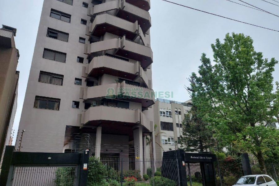 Apto/Cobertura com 317m², 4 dormitórios, 6 vagas, no bairro Madureira em Caxias do Sul para Comprar