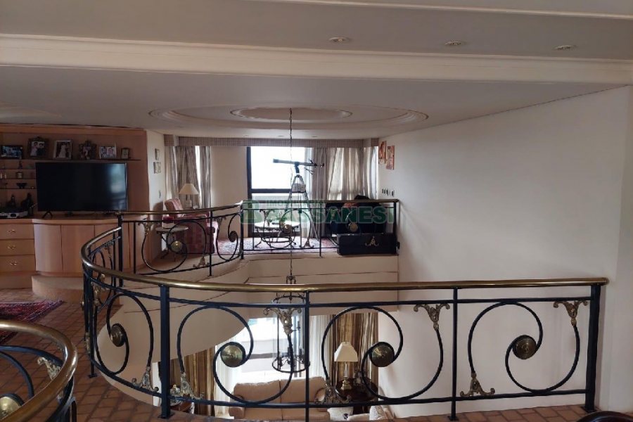 Apto/Cobertura com 317m², 4 dormitórios, 6 vagas, no bairro Madureira em Caxias do Sul para Comprar