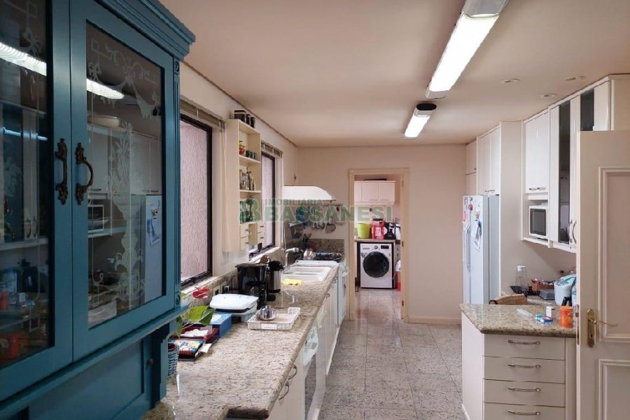 Apto/Cobertura com 317m², 4 dormitórios, 6 vagas, no bairro Madureira em Caxias do Sul para Comprar