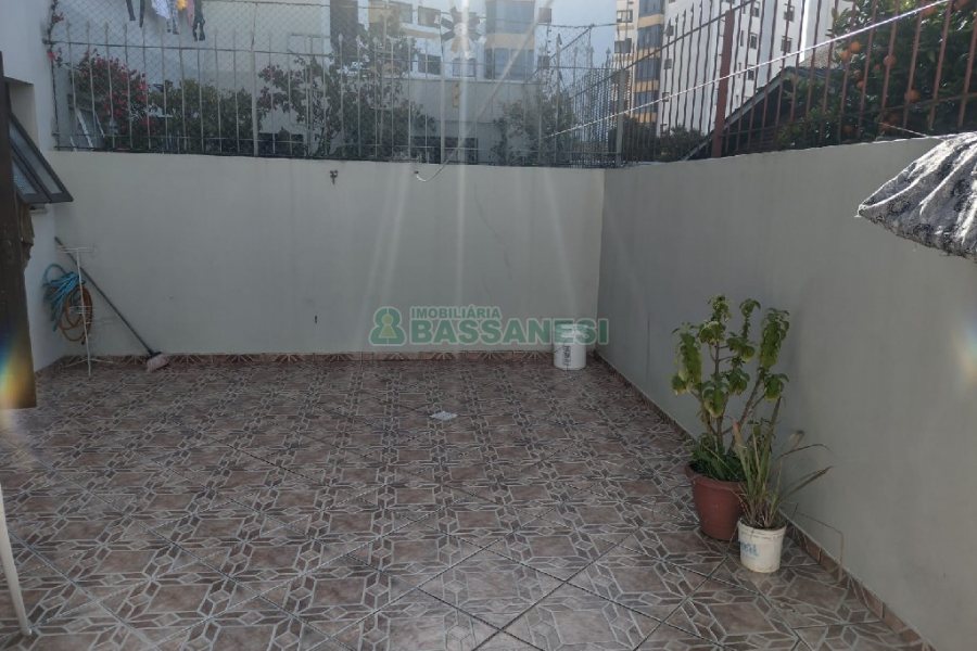 Apartamento com 95m², 2 dormitórios, 1 vaga, no bairro Madureira em Caxias do Sul para Comprar