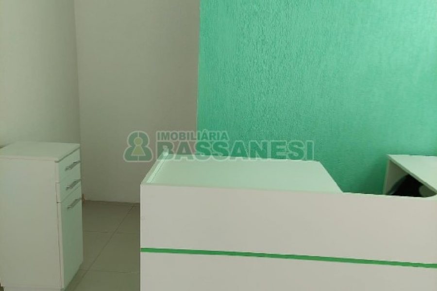 Loja com 30m², no bairro Santa Catarina em Caxias do Sul para Alugar