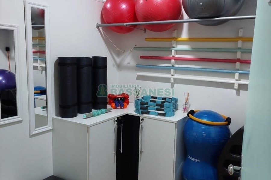 Loja Mobiliada com 77m², no bairro Pioneiro em Caxias do Sul para Alugar