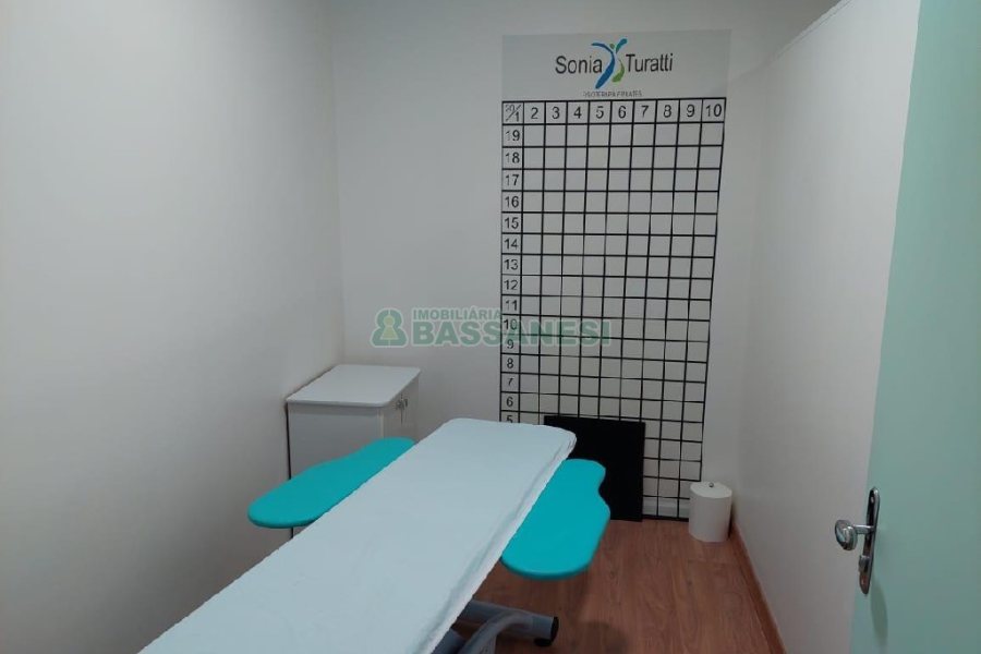 Loja Mobiliada com 77m², no bairro Pioneiro em Caxias do Sul para Alugar