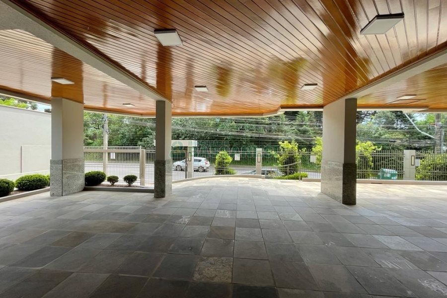 Apto Mobiliado com 187m², 3 dormitórios, 2 vagas, no bairro Lourdes em Caxias do Sul para Comprar