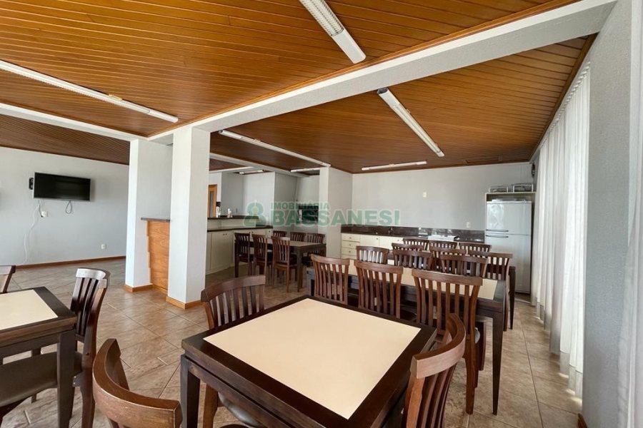 Apto Mobiliado com 187m², 3 dormitórios, 2 vagas, no bairro Lourdes em Caxias do Sul para Comprar