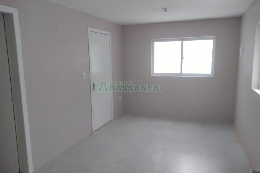 Casa com 300m², 5 dormitórios, 4 vagas, no bairro Nossa Senhora de Fátima em Caxias do Sul para Comprar