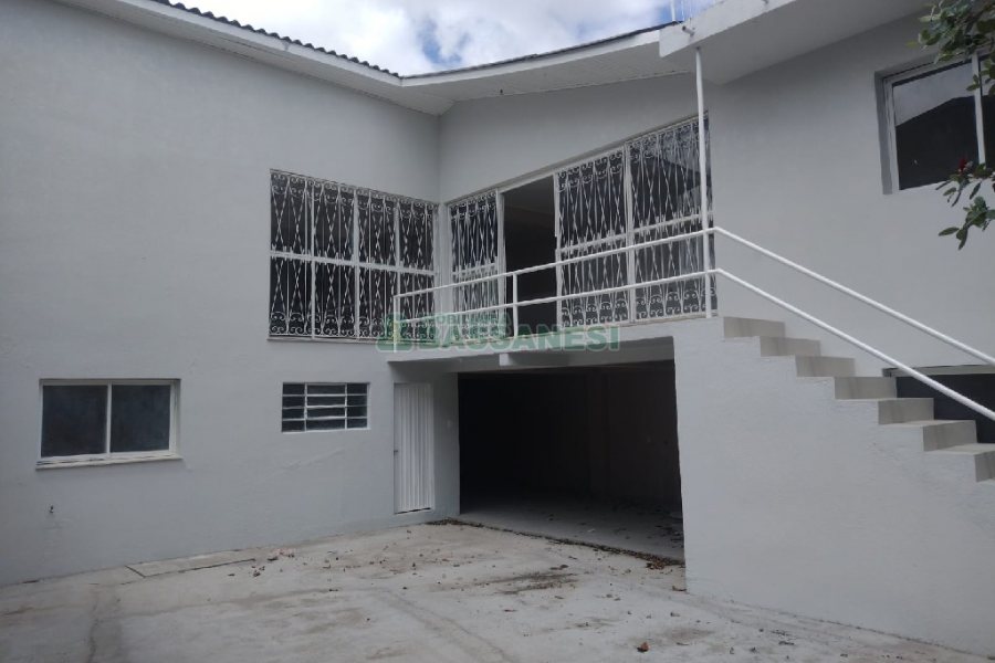 Casa com 300m², 5 dormitórios, 4 vagas, no bairro Nossa Senhora de Fátima em Caxias do Sul para Comprar