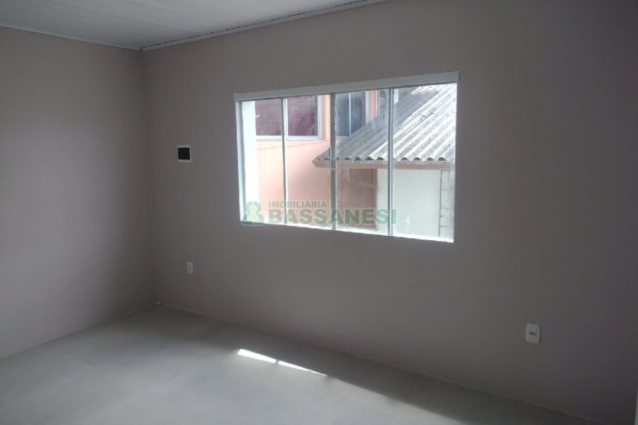 Casa com 300m², 5 dormitórios, 4 vagas, no bairro Nossa Senhora de Fátima em Caxias do Sul para Comprar