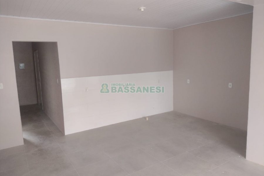 Casa com 300m², 5 dormitórios, 4 vagas, no bairro Nossa Senhora de Fátima em Caxias do Sul para Comprar