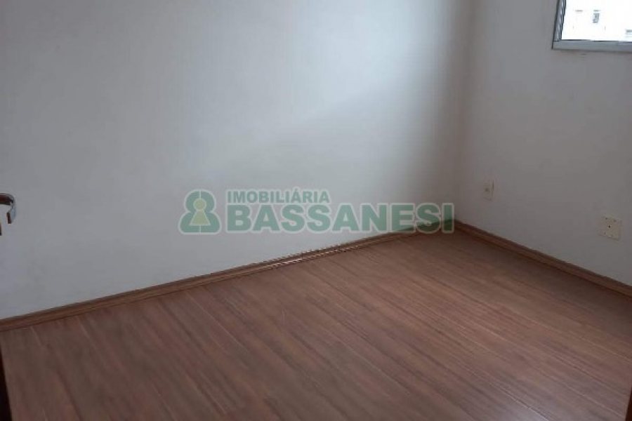 Apartamento com 40m², 2 dormitórios, 1 vaga, no bairro Bela Vista em Caxias do Sul para Alugar