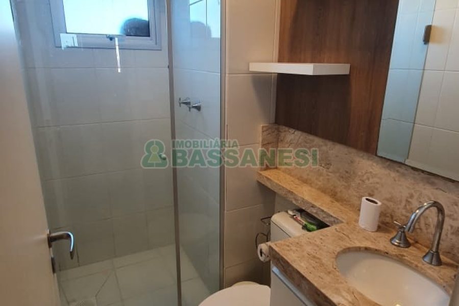 Apartamento com 65m², 3 dormitórios, 1 vaga, no bairro Lourdes em Caxias do Sul para Comprar
