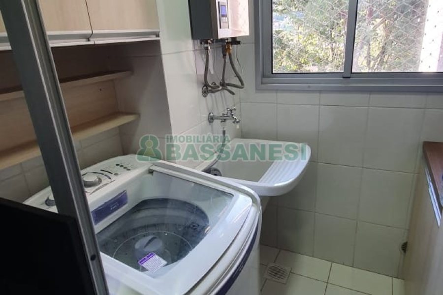 Apartamento com 65m², 3 dormitórios, 1 vaga, no bairro Lourdes em Caxias do Sul para Comprar