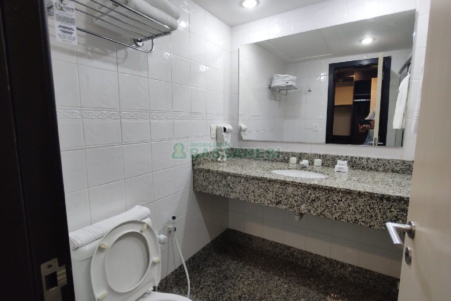 Apartamento com 27m², 1 dormitório, no bairro Centro em Caxias do Sul para Comprar