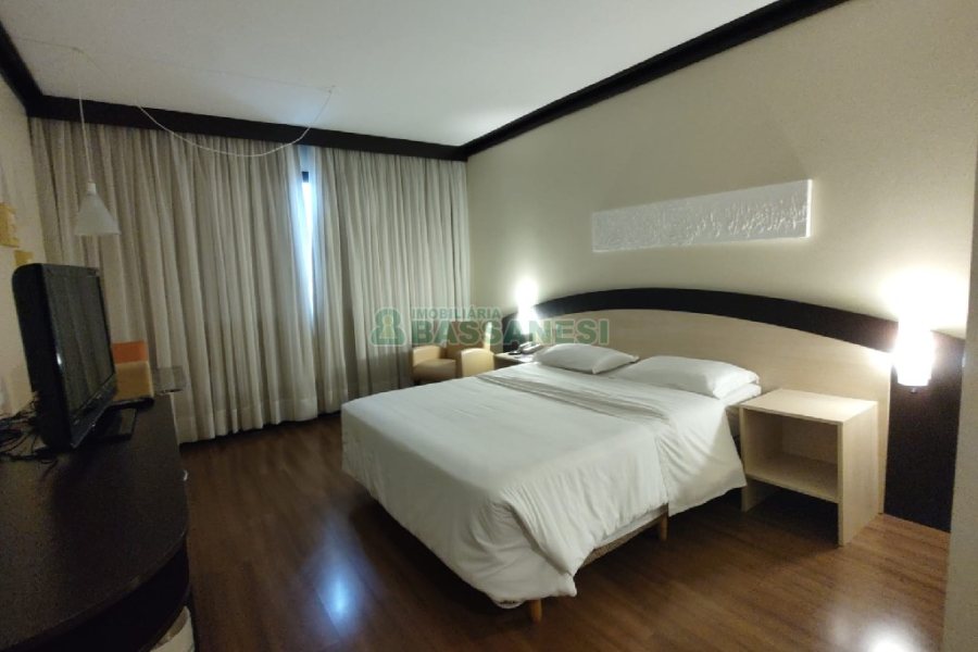 Apartamento com 27m², 1 dormitório, no bairro Centro em Caxias do Sul para Comprar