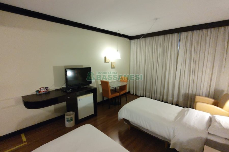 Apartamento com 27m², 1 dormitório, no bairro Centro em Caxias do Sul para Comprar