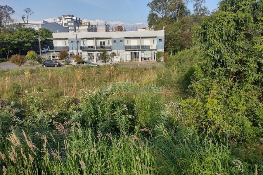 Terreno com 375m², no bairro Nossa Senhora da Saúde em Caxias do Sul para Comprar