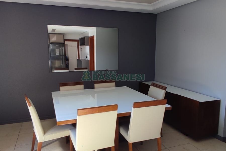 Sobrado com 257m², 4 dormitórios, 3 vagas, no bairro Colina Sorriso em Caxias do Sul para Comprar