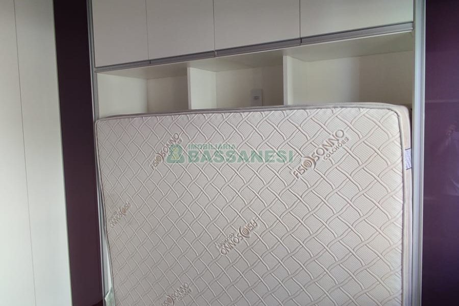 Sobrado com 257m², 4 dormitórios, 3 vagas, no bairro Colina Sorriso em Caxias do Sul para Comprar