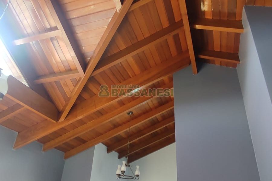 Sobrado com 257m², 4 dormitórios, 3 vagas, no bairro Colina Sorriso em Caxias do Sul para Comprar