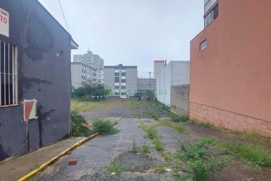 Terreno com 1694m², no bairro São Pelegrino em Caxias do Sul para Alugar