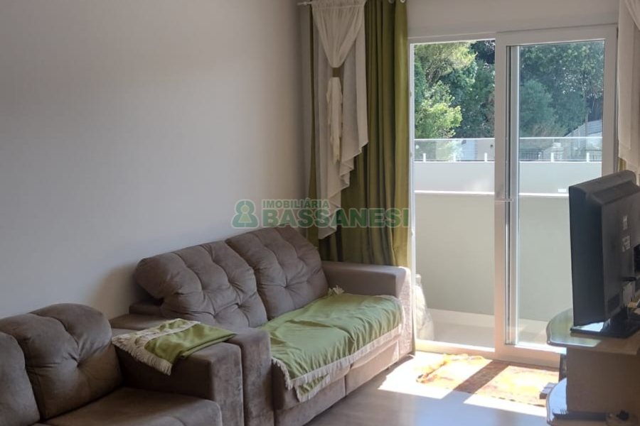 Apartamento com 85m², 3 dormitórios, 2 vagas, no bairro Centro em Caxias do Sul para Comprar