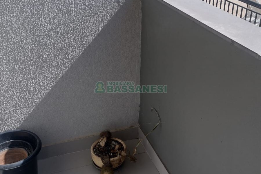 Apartamento com 85m², 3 dormitórios, 2 vagas, no bairro Centro em Caxias do Sul para Comprar