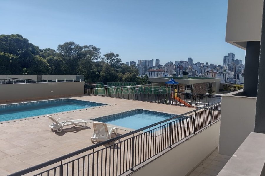 Apartamento com 85m², 3 dormitórios, 2 vagas, no bairro Centro em Caxias do Sul para Comprar