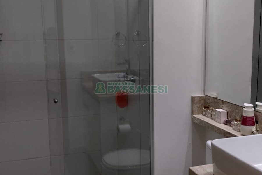 Apartamento com 85m², 3 dormitórios, 2 vagas, no bairro Centro em Caxias do Sul para Comprar