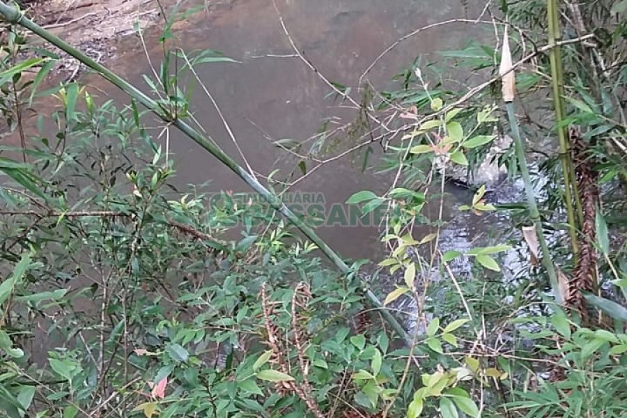 Chácara com 80m², 3 dormitórios, no bairro Pedras Brancas em São Marcos para Comprar