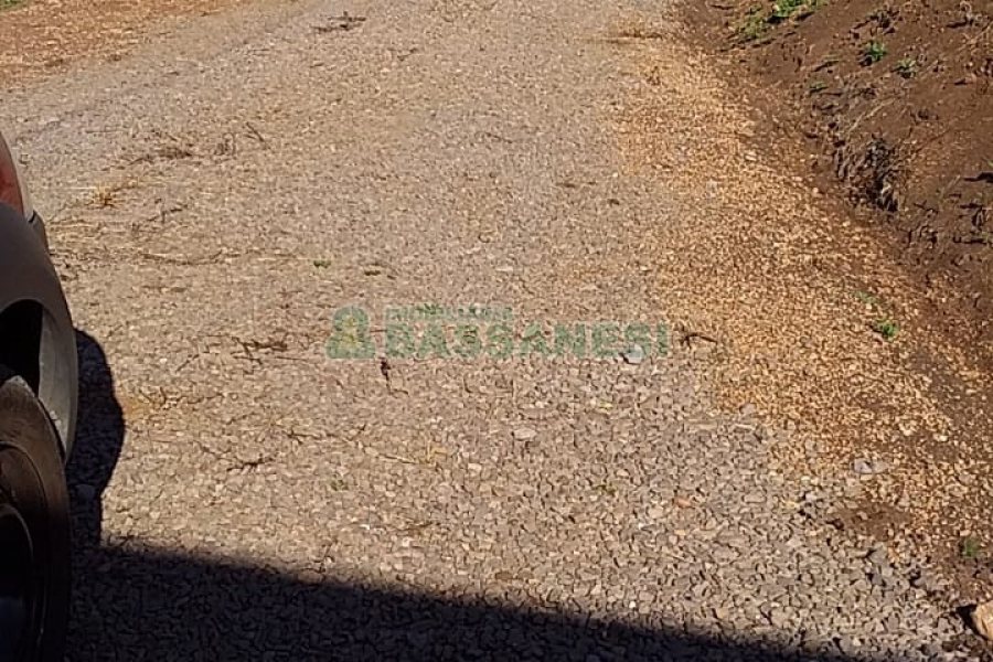 Chácara com 80m², 3 dormitórios, no bairro Pedras Brancas em São Marcos para Comprar