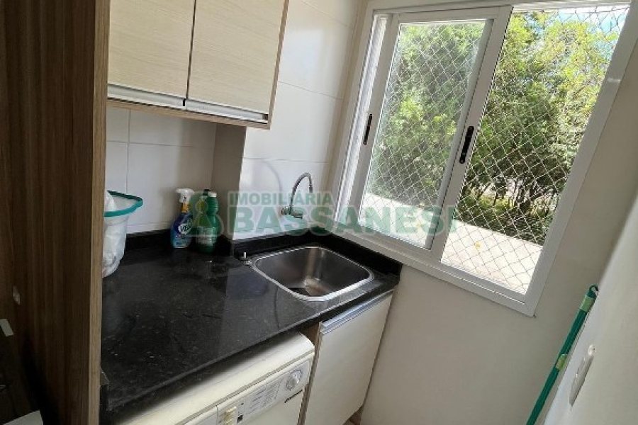 Apto Mobiliado com 62m², 2 dormitórios, 1 vaga, no bairro Marechal Floriano em Caxias do Sul para Alugar