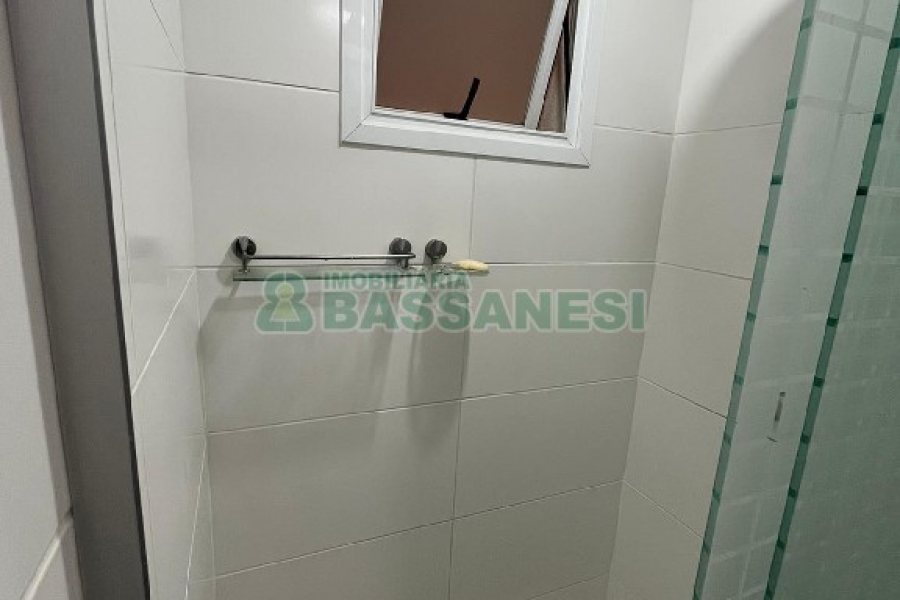 Apto Mobiliado com 62m², 2 dormitórios, 1 vaga, no bairro Marechal Floriano em Caxias do Sul para Alugar