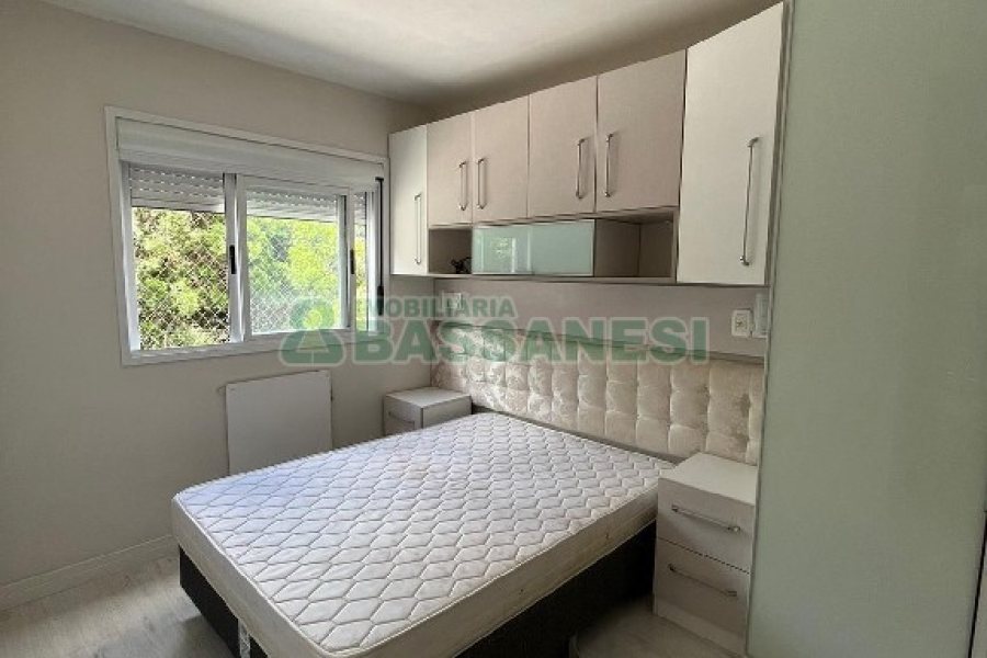 Apto Mobiliado com 62m², 2 dormitórios, 1 vaga, no bairro Marechal Floriano em Caxias do Sul para Alugar