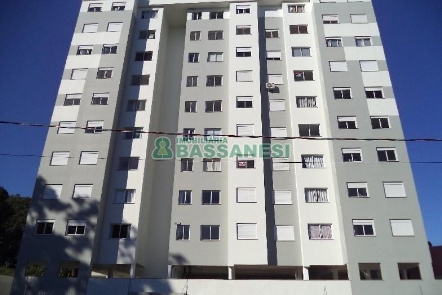 Apto Mobiliado com 62m², 2 dormitórios, 1 vaga, no bairro Marechal Floriano em Caxias do Sul para Alugar