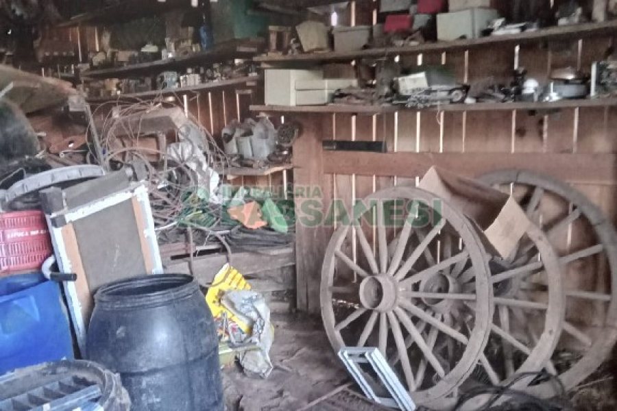 Chácara com 275m², 1 dormitório, 2 vagas, no bairro Criuva em São Marcos para Comprar