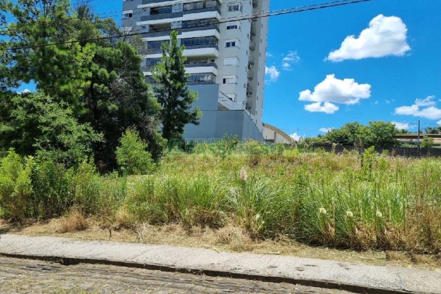 Terreno, no bairro Vila Horn em Caxias do Sul para Comprar