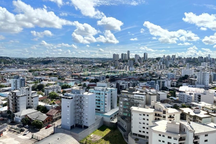 Apartamento com 81m², 2 dormitórios, 2 vagas, no bairro Santa Catarina em Caxias do Sul para Comprar