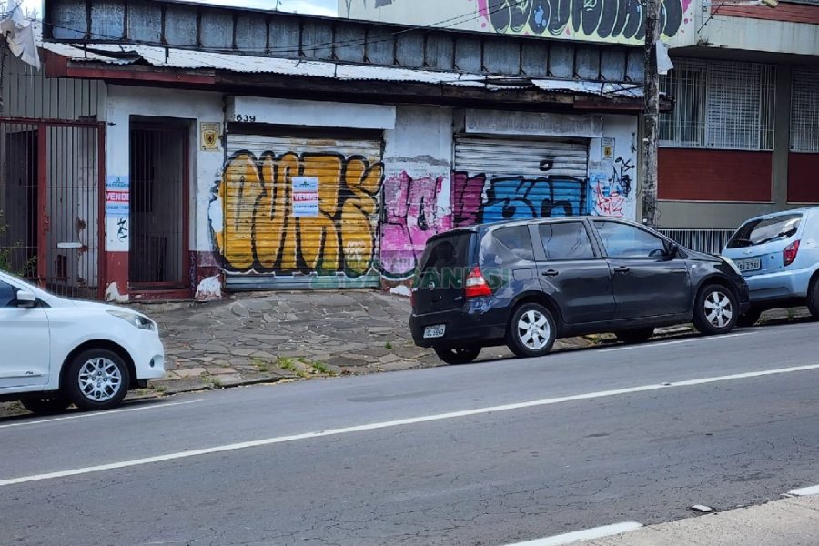 Casa, no bairro Centro em Caxias do Sul para Comprar