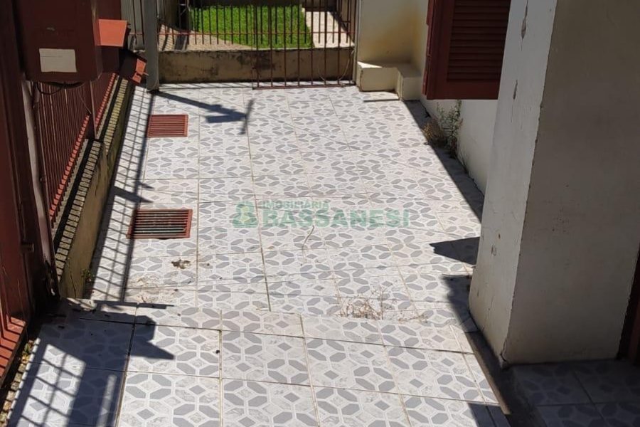 Casa com 141m², 3 dormitórios, 3 vagas, no bairro Sagrada Família em Caxias do Sul para Comprar