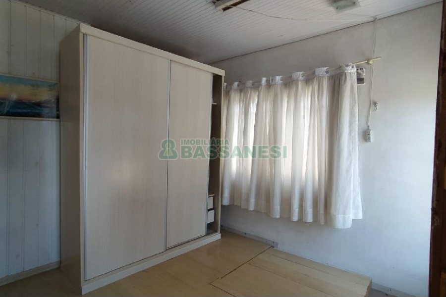 Casa com 141m², 3 dormitórios, 3 vagas, no bairro Sagrada Família em Caxias do Sul para Comprar