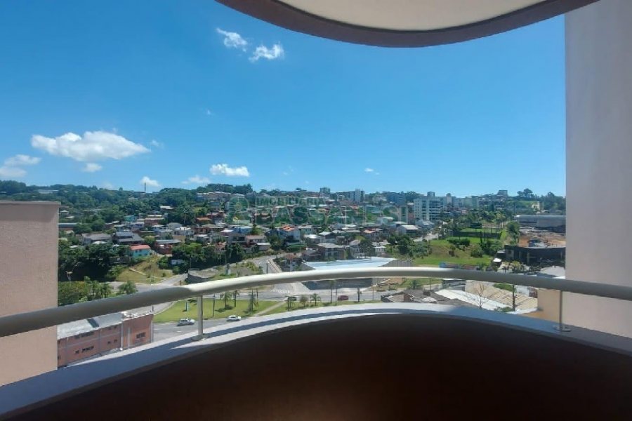 Apartamento com 110m², 2 dormitórios, 1 vaga, no bairro São Leopoldo em Caxias do Sul para Alugar