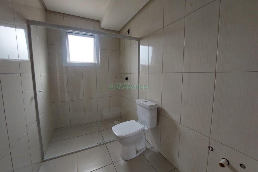 Apartamento com 110m², 2 dormitórios, 1 vaga, no bairro São Leopoldo em Caxias do Sul para Alugar