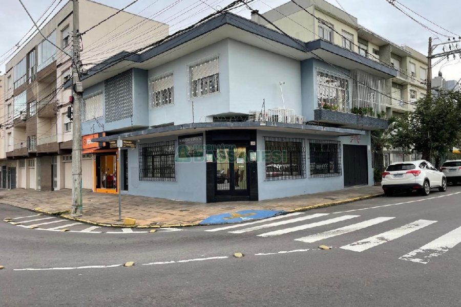 Casa com 180m², 3 dormitórios, no bairro São Pelegrino em Caxias do Sul para Alugar