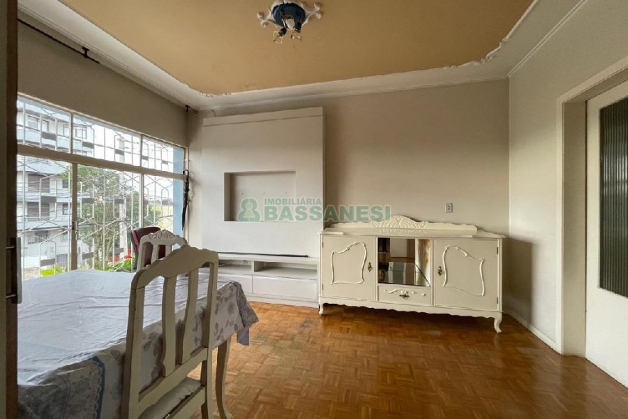 Casa com 180m², 3 dormitórios, no bairro São Pelegrino em Caxias do Sul para Alugar