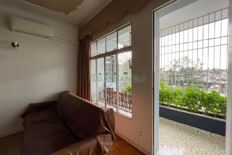 Casa com 180m², 3 dormitórios, no bairro São Pelegrino em Caxias do Sul para Alugar