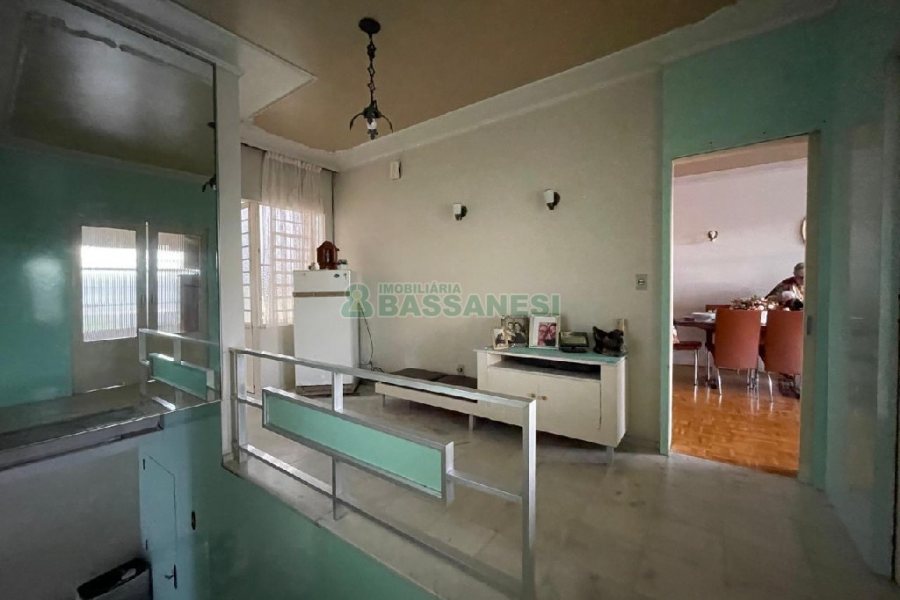 Casa com 180m², 3 dormitórios, no bairro São Pelegrino em Caxias do Sul para Alugar