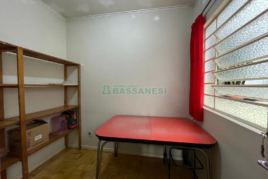 Casa com 180m², 3 dormitórios, no bairro São Pelegrino em Caxias do Sul para Alugar