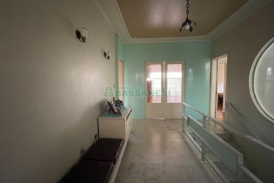 Casa com 180m², 3 dormitórios, no bairro São Pelegrino em Caxias do Sul para Alugar