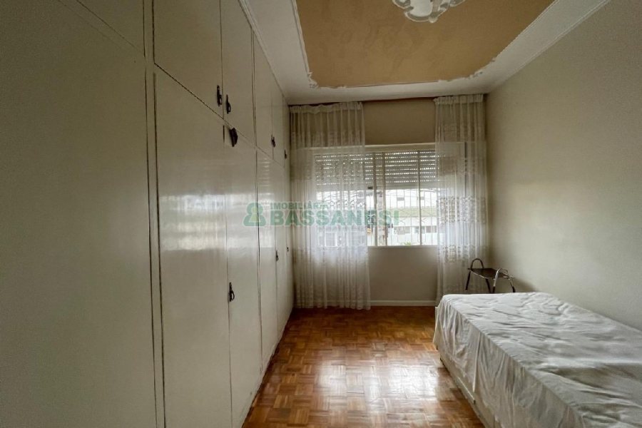 Casa com 180m², 3 dormitórios, no bairro São Pelegrino em Caxias do Sul para Alugar