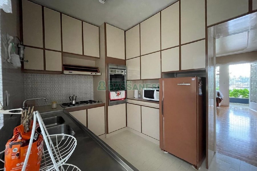 Casa com 180m², 3 dormitórios, no bairro São Pelegrino em Caxias do Sul para Alugar